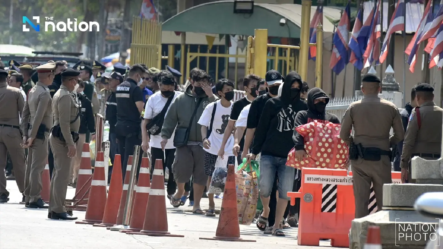 119 Thais brought from Cambodia amid call centre fraud allegations 119 Thais brought from Cambodia amid call centre fraud allegations