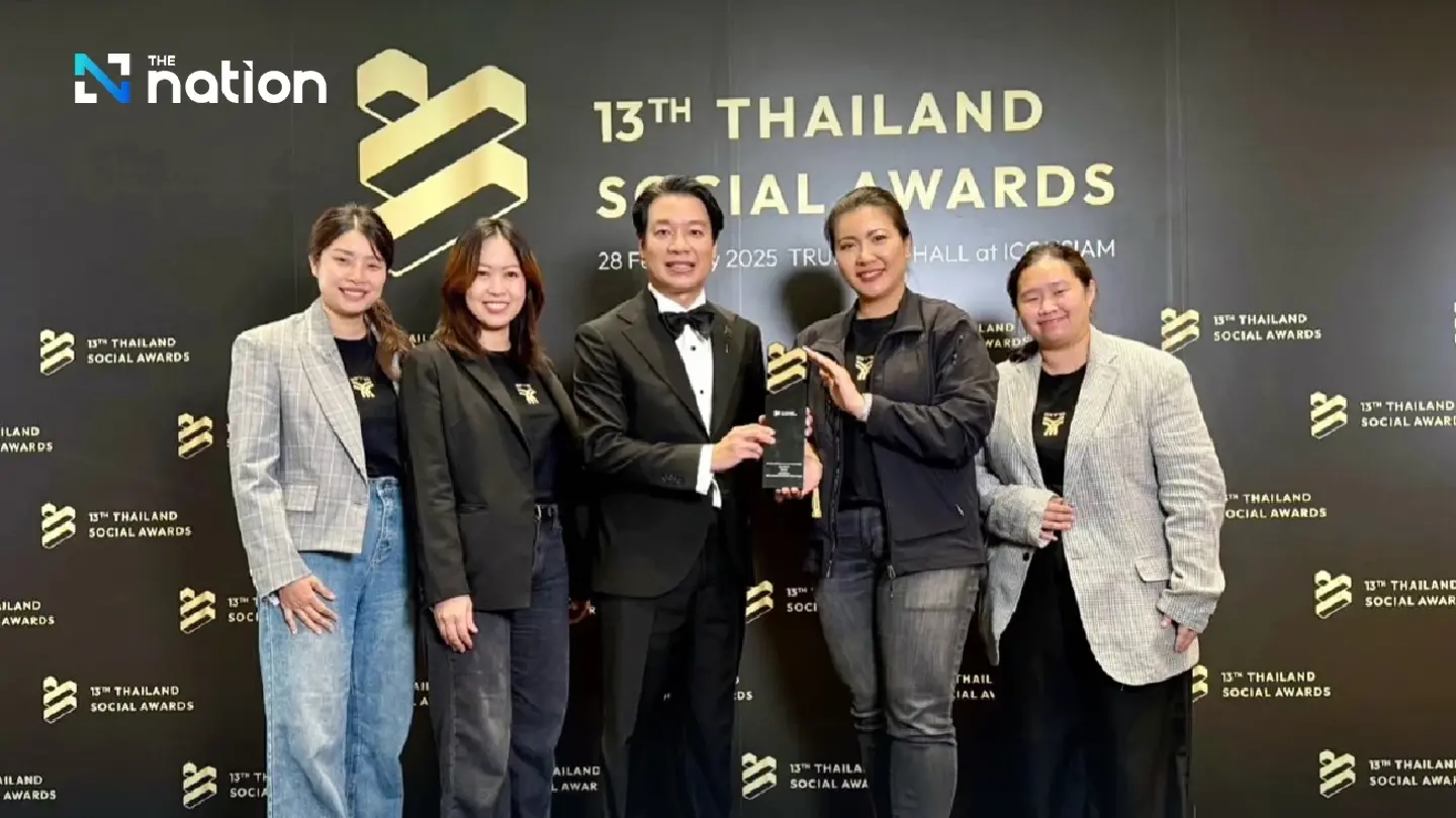 BTS Skytrain Wins Award at the 13th Thailand Social Awards