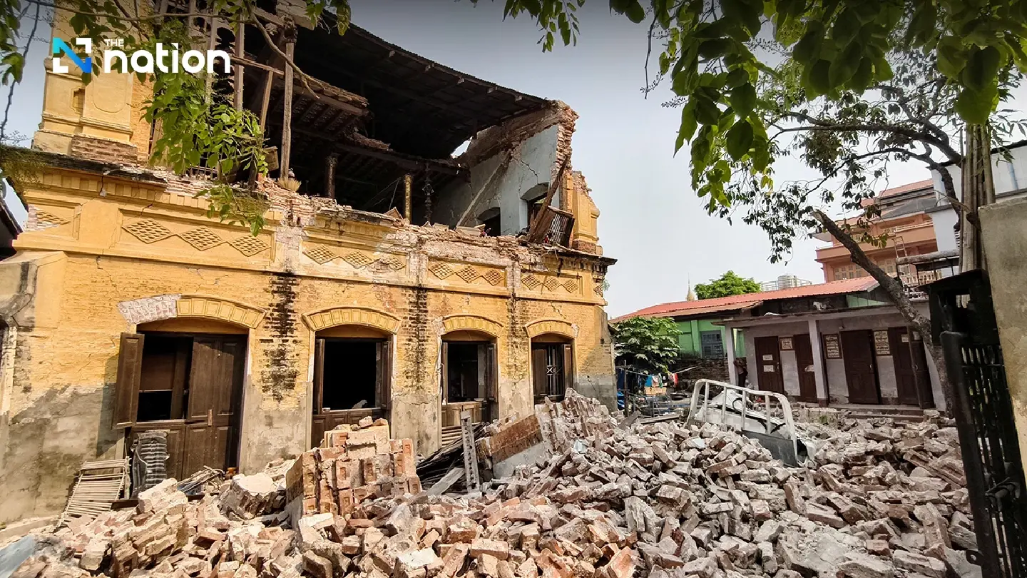 In disaster-stricken Myanmar, a desperate bid to rescue survivors with bare hands