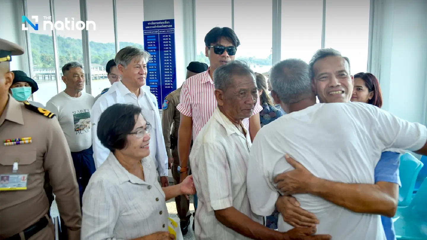 Thai Fishermen Released by Myanmar Authorities, Return Home After Pardon