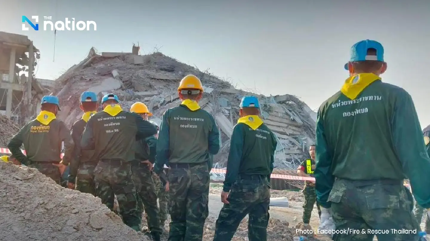 Their Majesties take earthquake victims under royal patronage