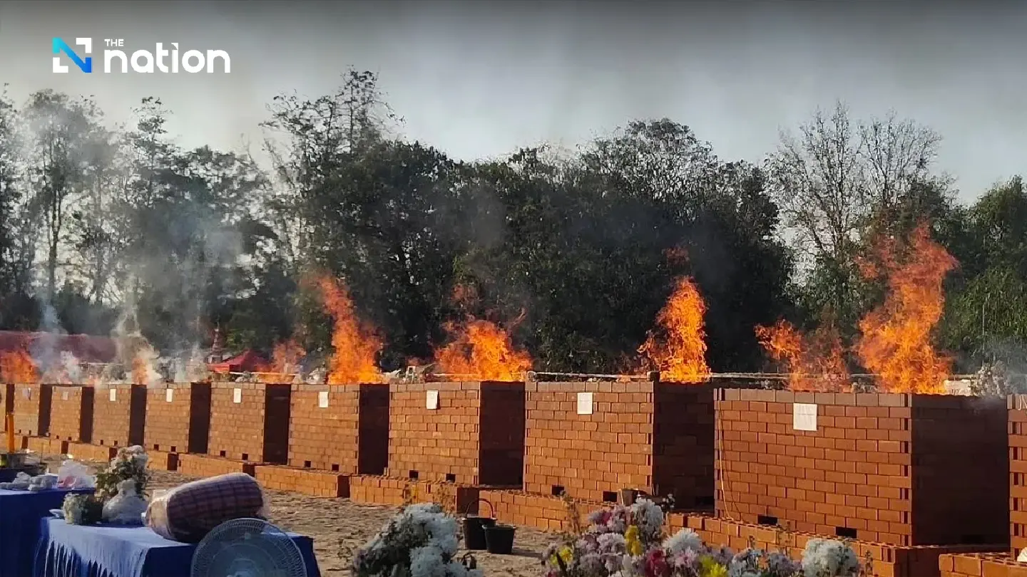 Mass funeral held in Bueng Kan for victims of tragic bus accident Mass funeral held in Bueng Kan for victims of tragic bus accident