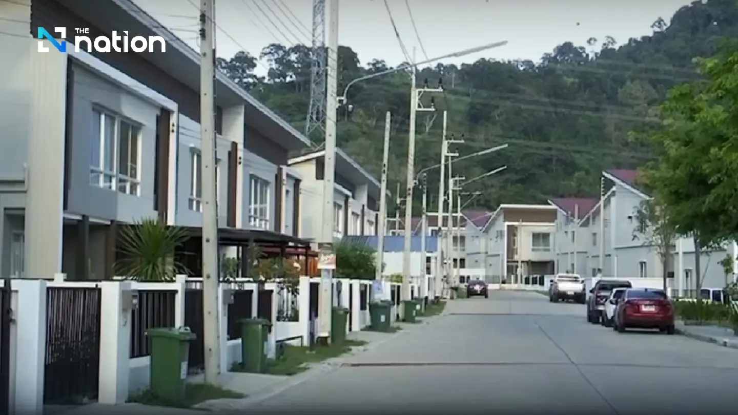 Residents of Phuket housing project built by Chinese firm complain of issues Residents of Phuket housing project built by Chinese firm complain of issues