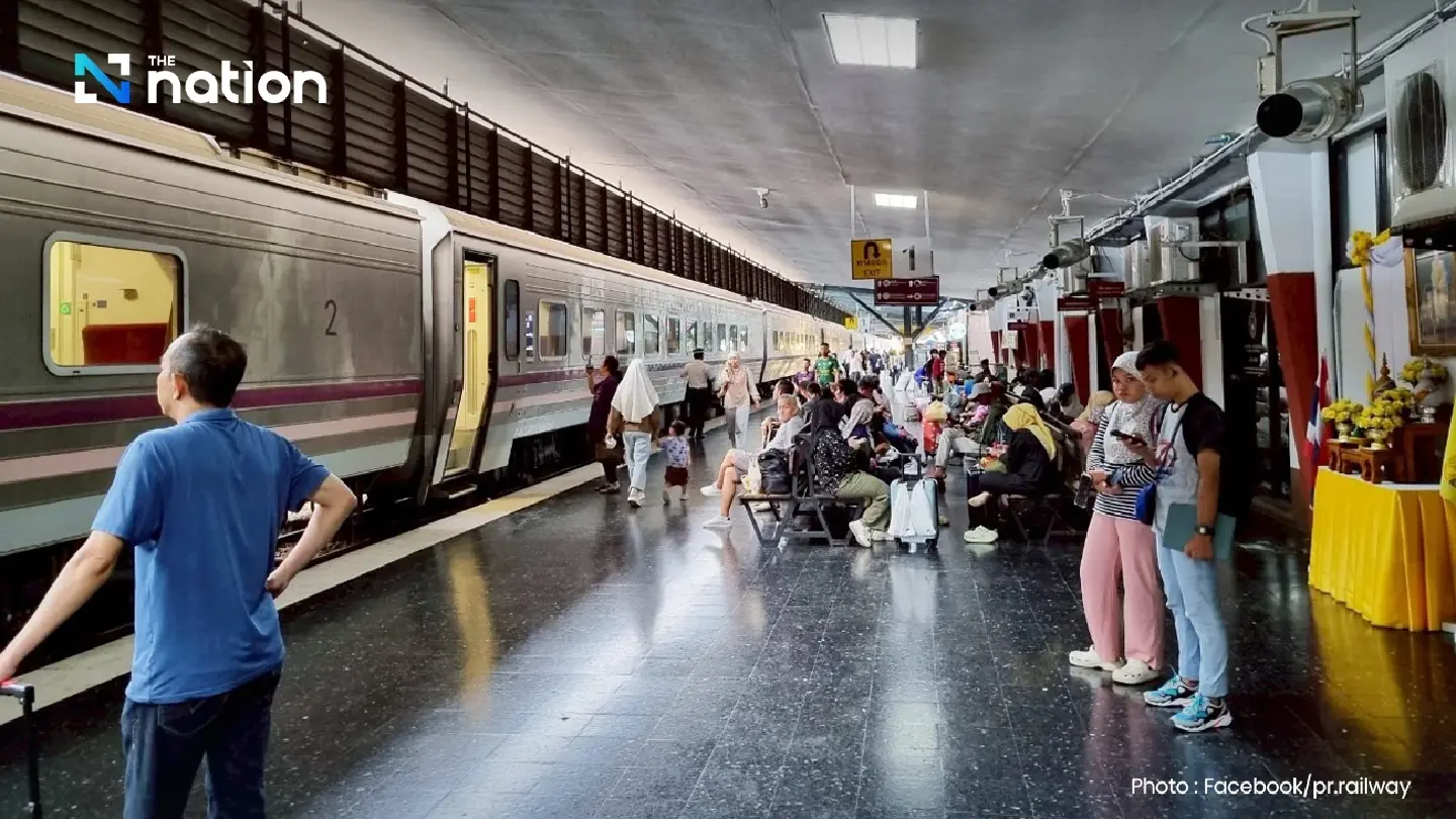Eight trains added to accommodate returnees from Songkran holidays Eight trains added to accommodate returnees from Songkran holidays
