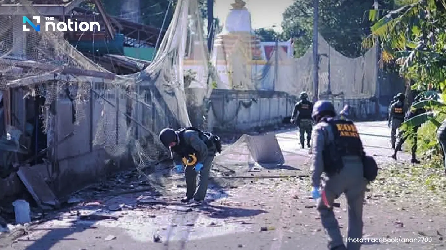 Bomb blast injures four rangers outside temple in Narathiwat