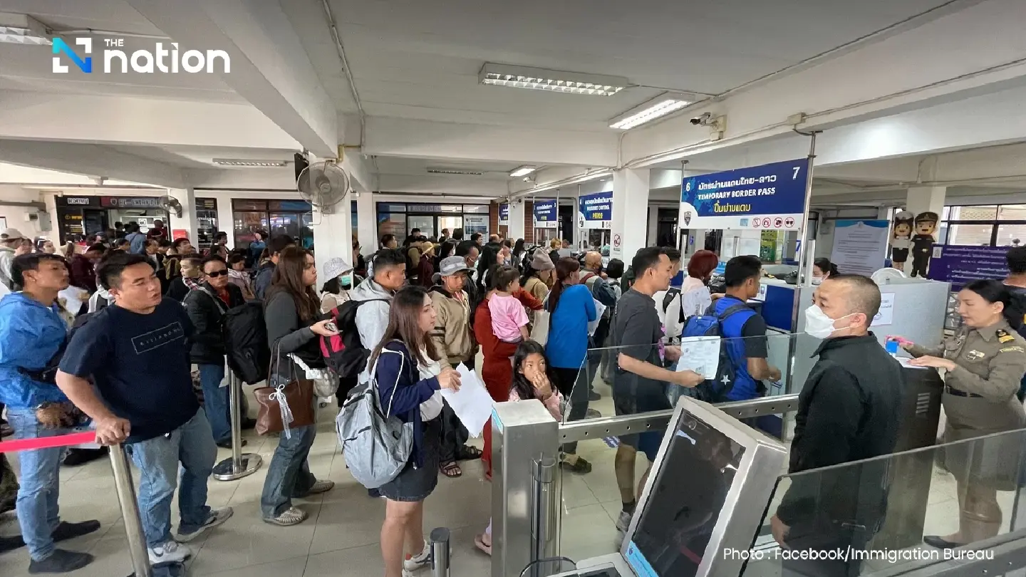 Thailand requires foreign tourists to register online arrival card starting May 1