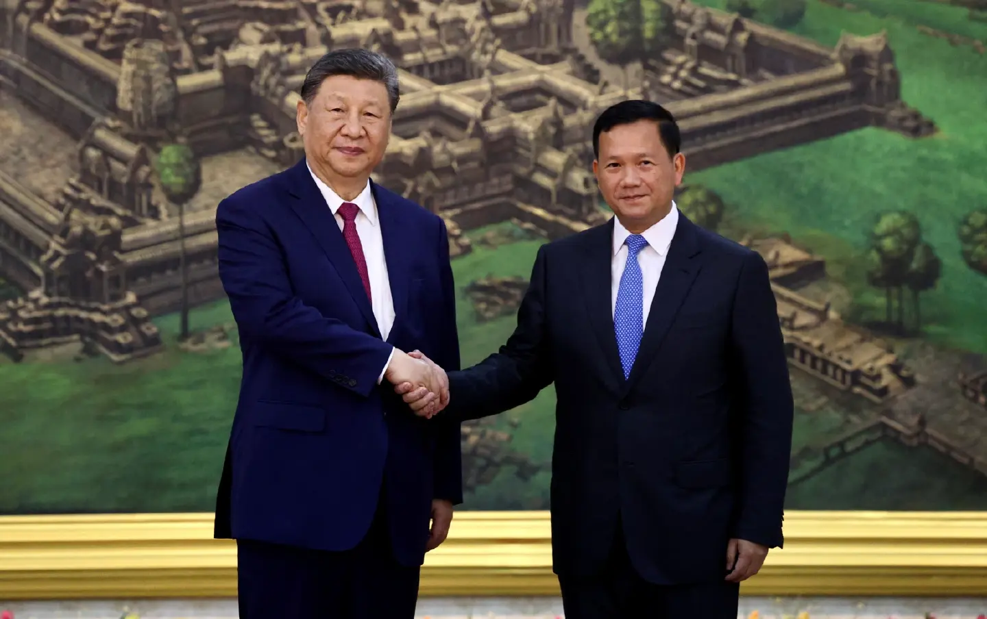 'Resist protectionism,' China's Xi tells Cambodia as Phnom Penh seeks loans
