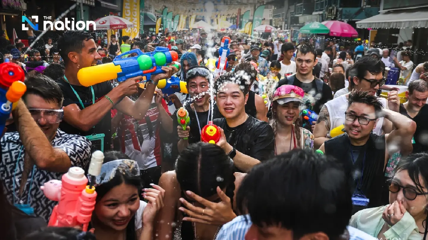 Revellers flock to Bangkok’s major venues for Songkran celebrations Revellers flock to Bangkok’s major venues for Songkran celebrations