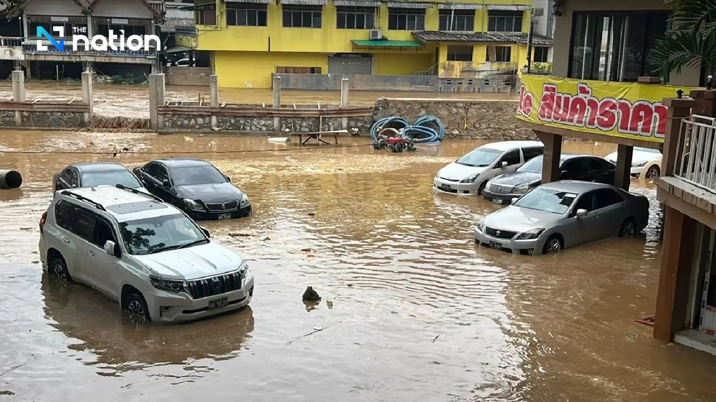 Flash flooding hits Mae Sai, Chiang Rai amid continuous heavy rain