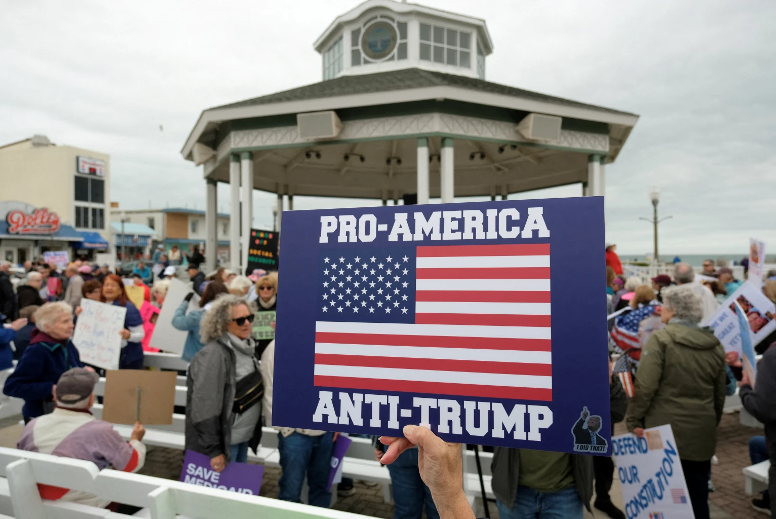Massive Anti-Trump Rally Draws Thousands to Washington, D.C. Massive Anti-Trump Rally Draws Thousands to Washington, D.C.