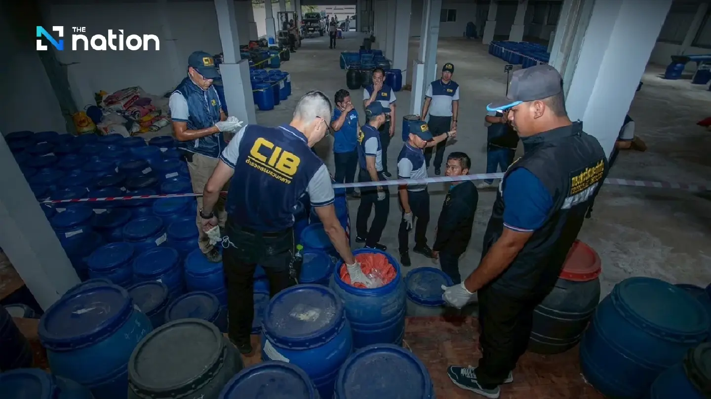 THB10 million worth of illegal pig intestines seized at warehouse in Samut Sakhon
