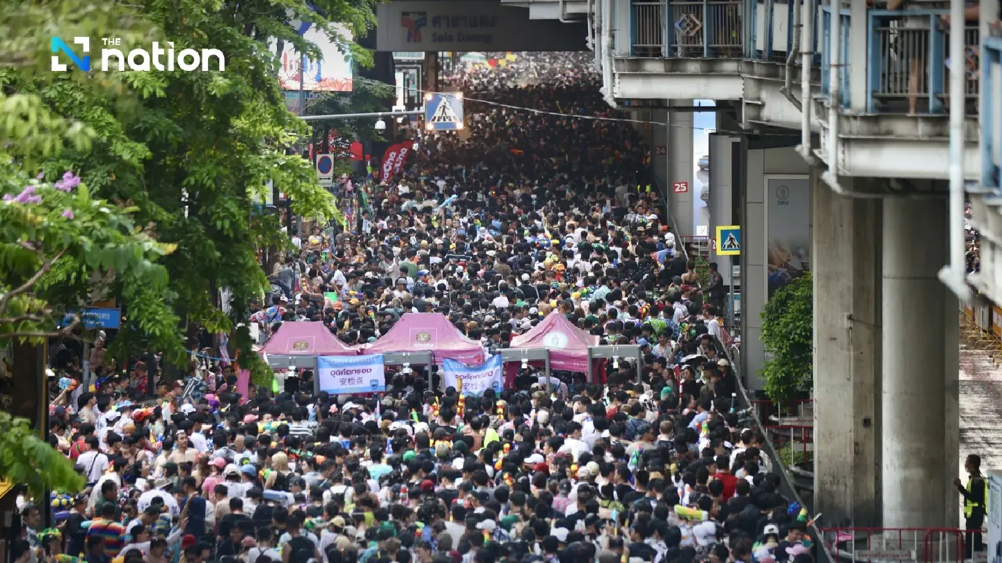 Bangkok’s Songkran Festival draws over 650,000 visitors in 3 days Bangkok’s Songkran Festival draws over 650,000 visitors in 3 days