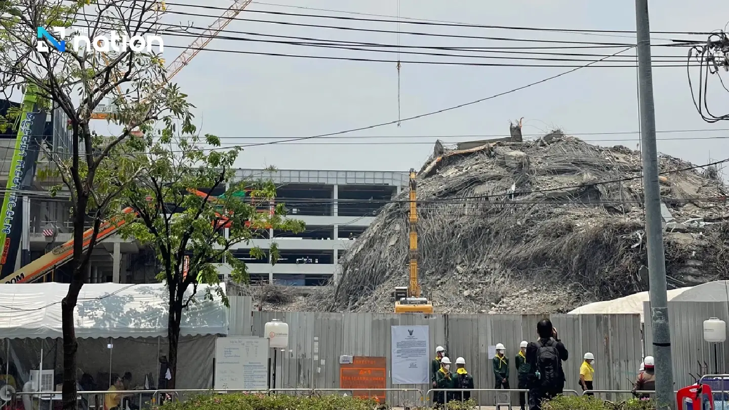Ministry of Industry collects evidence from the collapsed SAO building