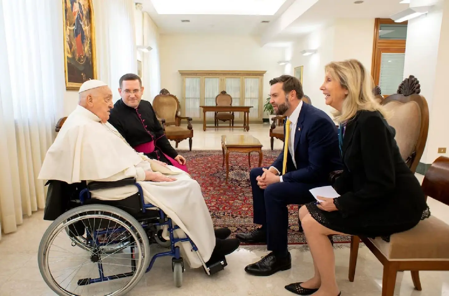 Pope Francis, a Trump critic, meets Vance on Easter morning Pope Francis, a Trump critic, meets Vance on Easter morning