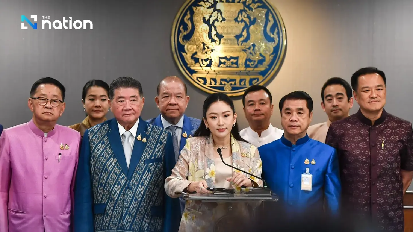 Cabinet delays 3rd phase of 10,000-baht handout pending input from govt agencies