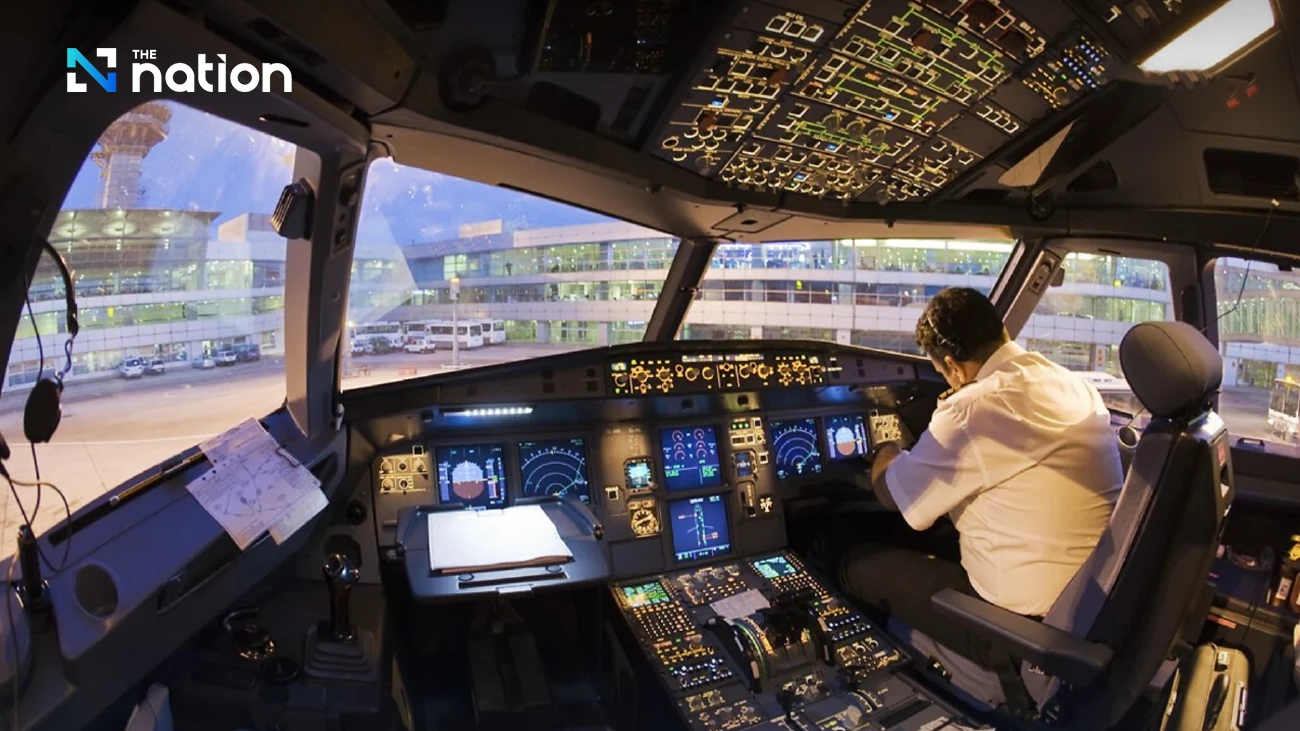 Lufthansa flight left pilotless for 10 minutes after copilot faints