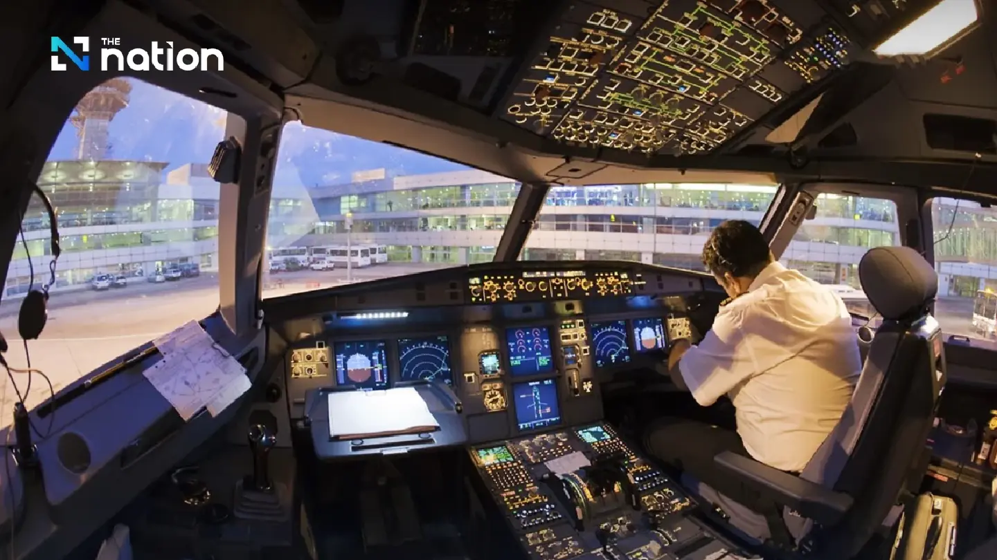 Lufthansa flight left pilotless for 10 minutes after copilot faints