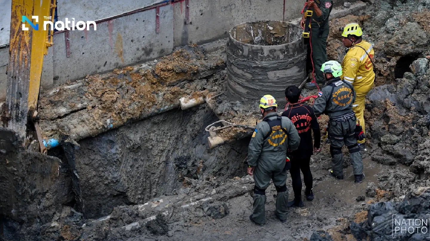 Worker falls into deep hole at Bangkok subway construction site