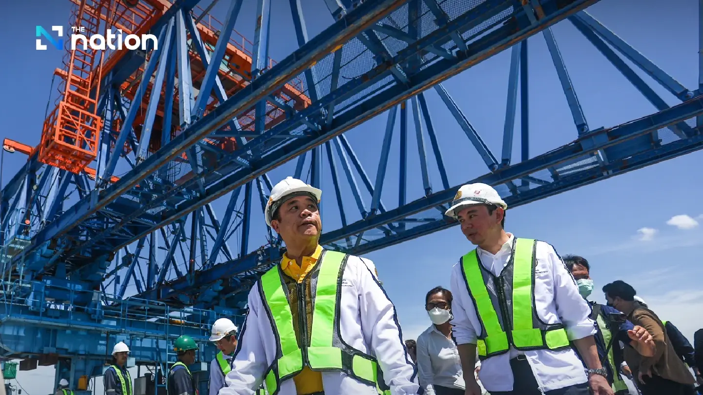 Suriya inspects Rama II roadworks, confident of 2025 completion Suriya inspects Rama II roadworks, confident of 2025 completion
