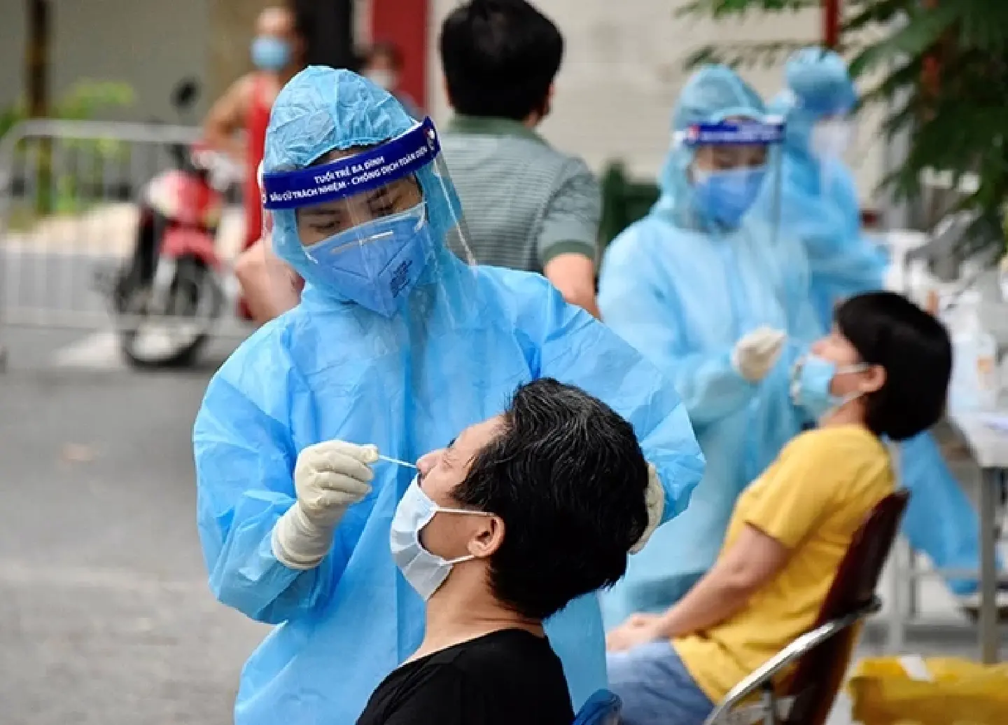 HCM City advises residents to wear masks in public amid rising covid cases HCM City advises residents to wear masks in public amid rising covid cases