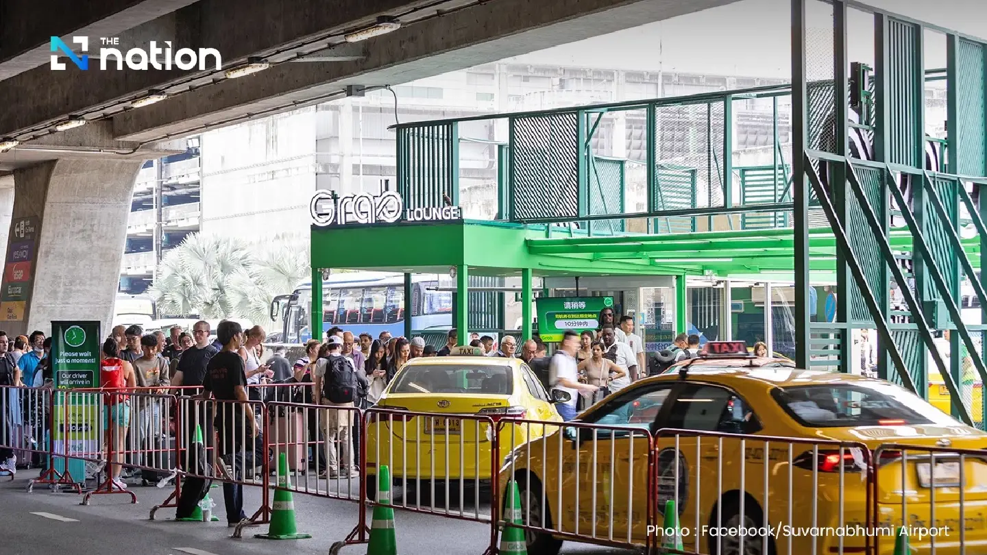 Transport Ministry proposes 4 solutions for taxi-Grab issues at Suvarnabhumi
