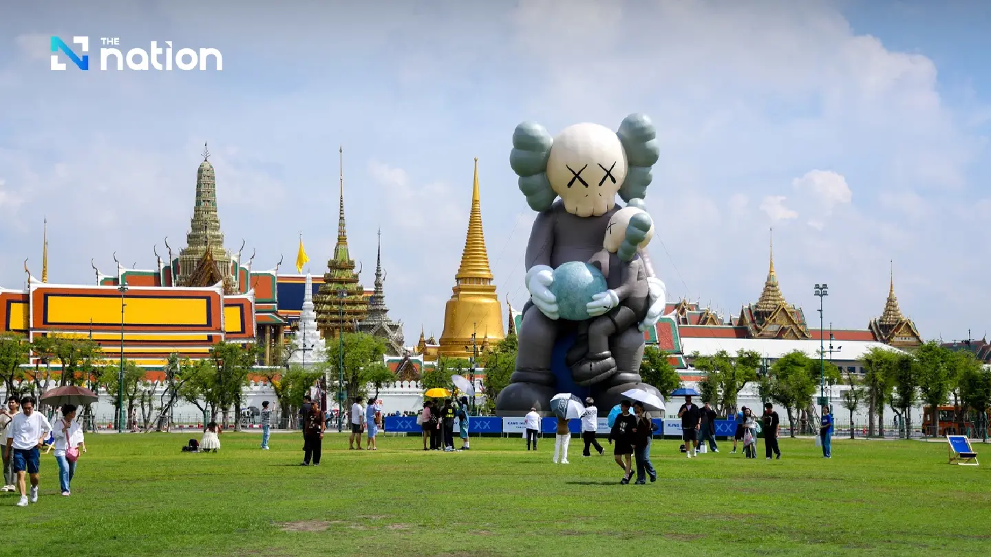 Thailand hosts “KAWS:HOLIDAY” for the first time at Bangkok’s Sanam Luang