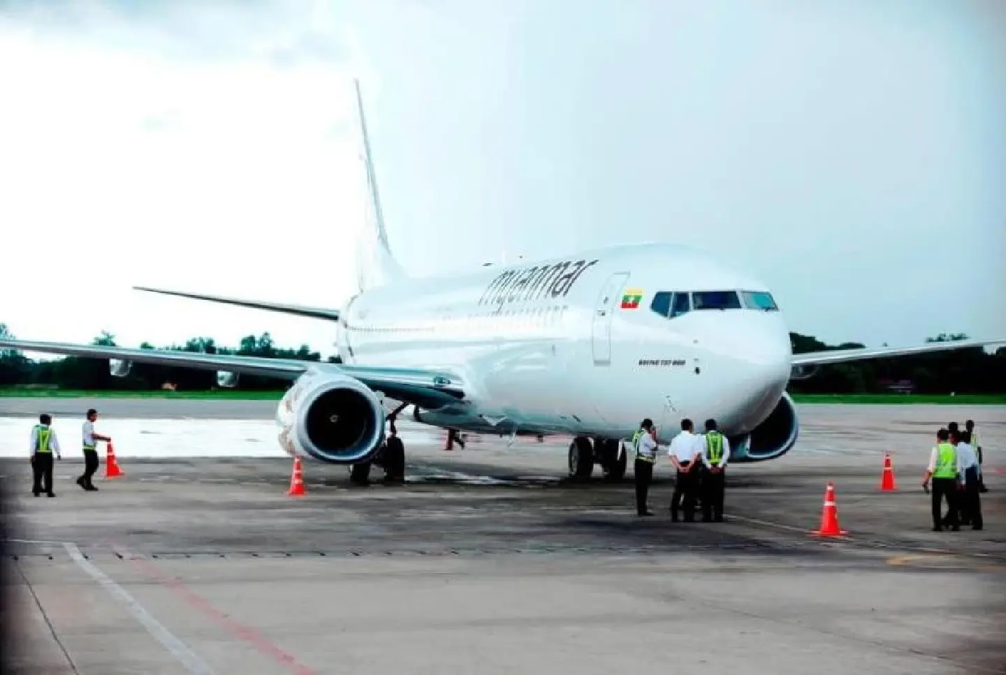 Brake fire forces aborted takeoff of MNA Flight UB-812; all passengers safe