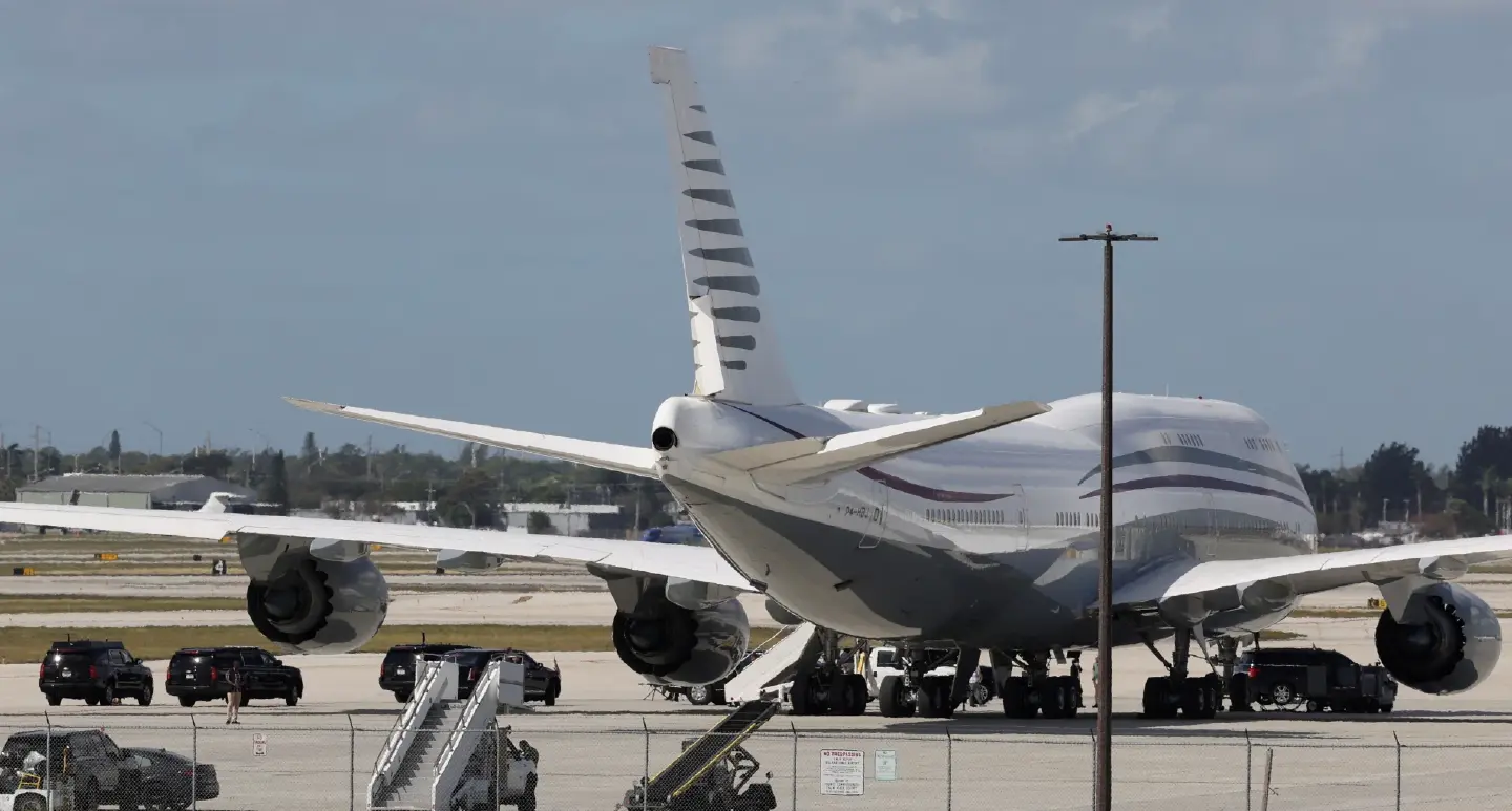 Trump says it would be 'stupid' not to accept gift of Qatari plane