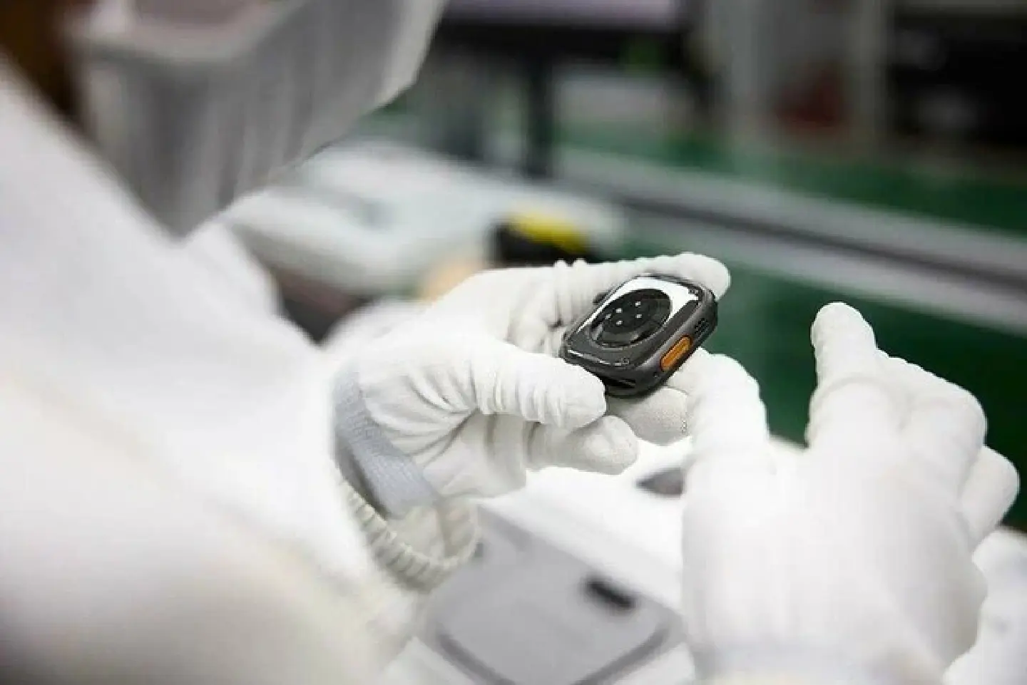 Apple reveals first list of 'Made in Vietnam' products, boosts local production share
