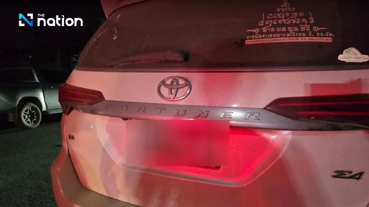 Somsak threatens disciplinary action against 'drunk driving' hospital director
