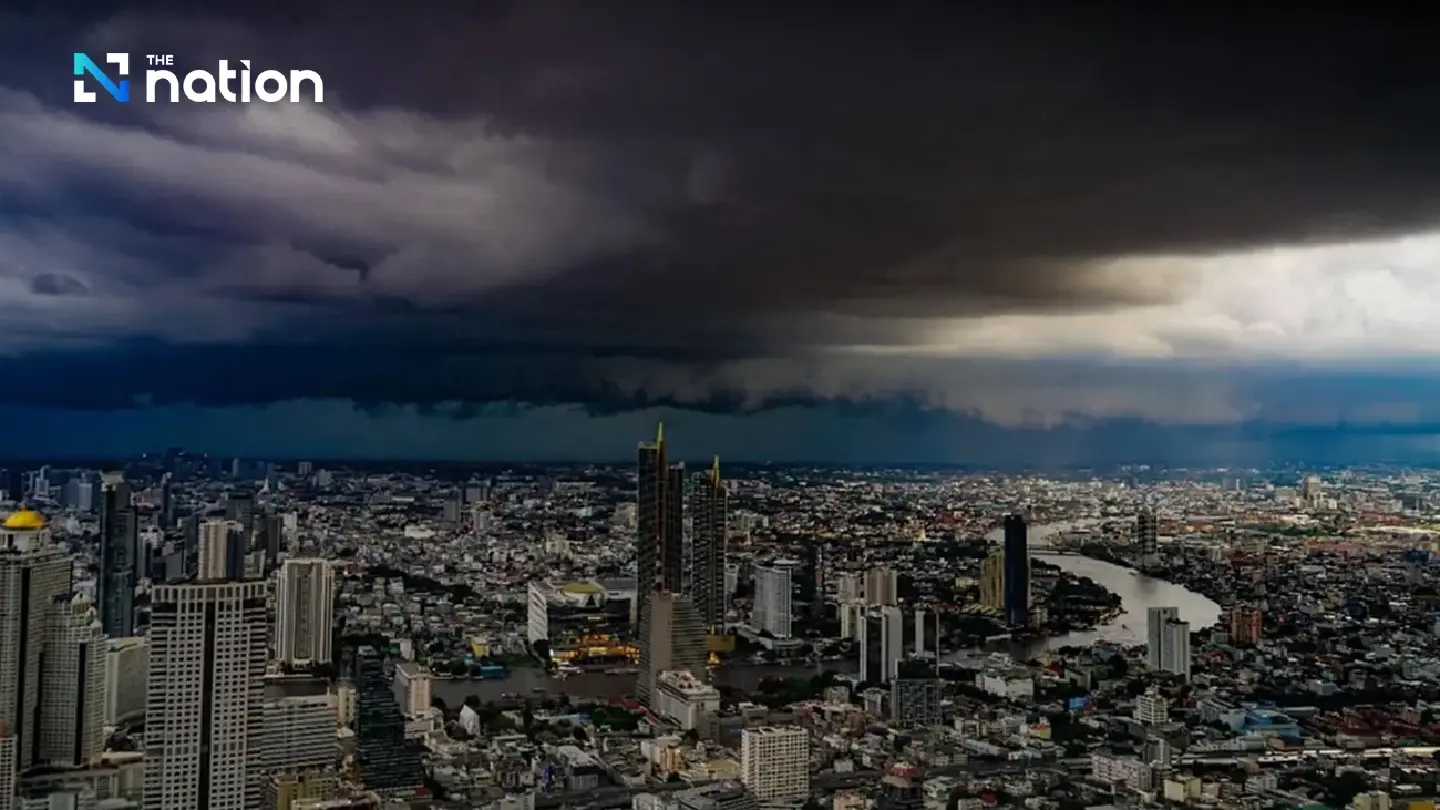 Heavy rain and strong winds forecast for Bangkok, North and Northeast on alert Heavy rain and strong winds forecast for Bangkok, North and Northeast on alert