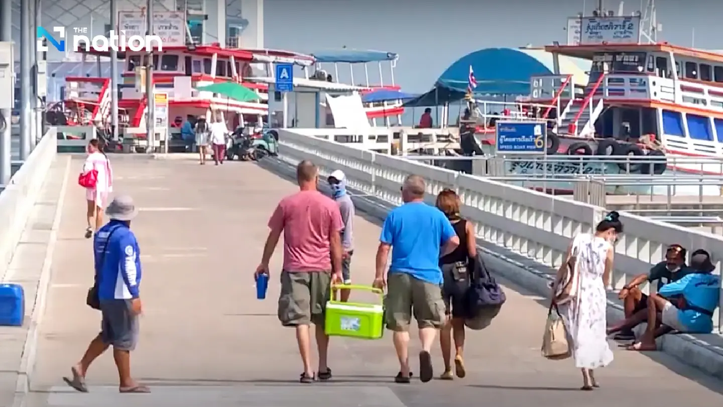 Russian tourists still visiting Thailand, but Vietnam sees soaring popularity Russian tourists still visiting Thailand, but Vietnam sees soaring popularity