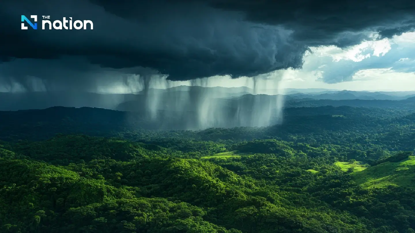 Moderate monsoon brings thundershowers and rough seas across Thailand Moderate monsoon brings thundershowers and rough seas across Thailand