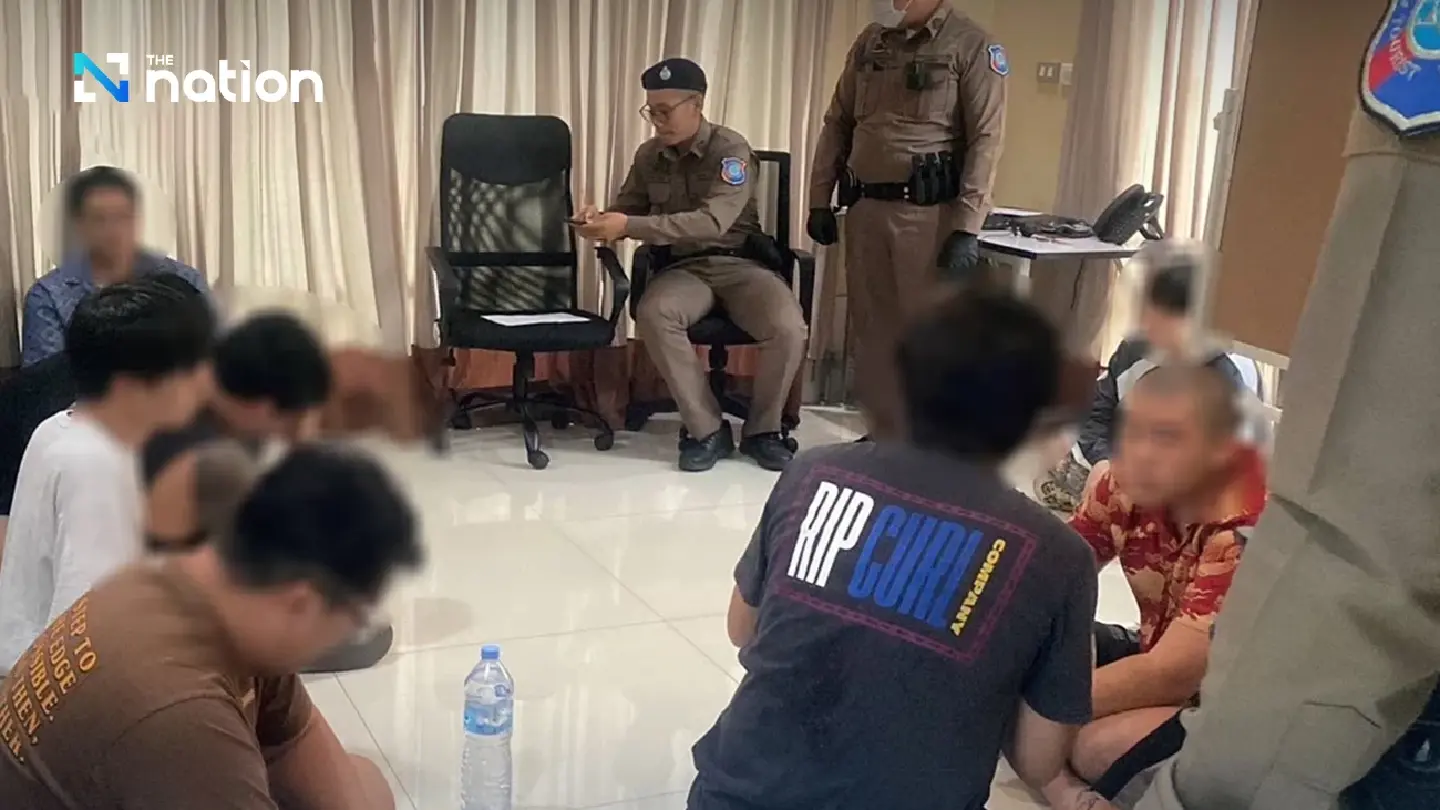 Korean Loan Shark Gang Busted in Pattaya, One Seriously Hurt Fleeing Police Korean Loan Shark Gang Busted in Pattaya, One Seriously Hurt Fleeing Police