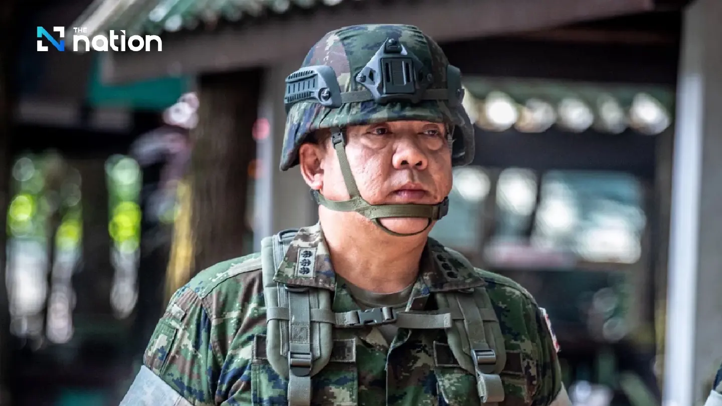 Cambodian troops fire into the sky near Trat border late Tuesday night