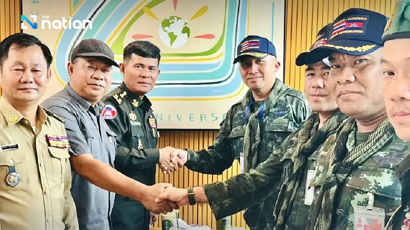 Cambodian students allowed to pass Aranyaprathet crossing outside normal hours