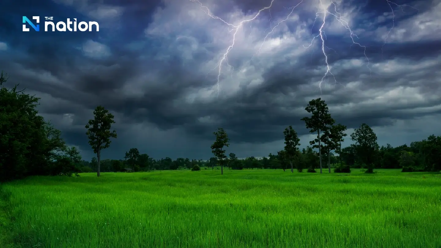Heavy rain and flash flood alert for upper Thailand, rough seas in Andaman and Gulf