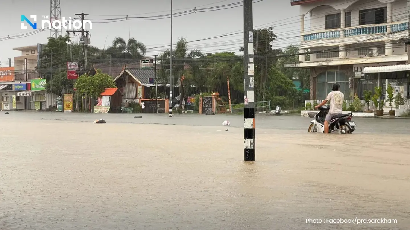 Torrential rain causes flooding, power cuts and school closures in Maha Sarakham Torrential rain causes flooding, power cuts and school closures in Maha Sarakham