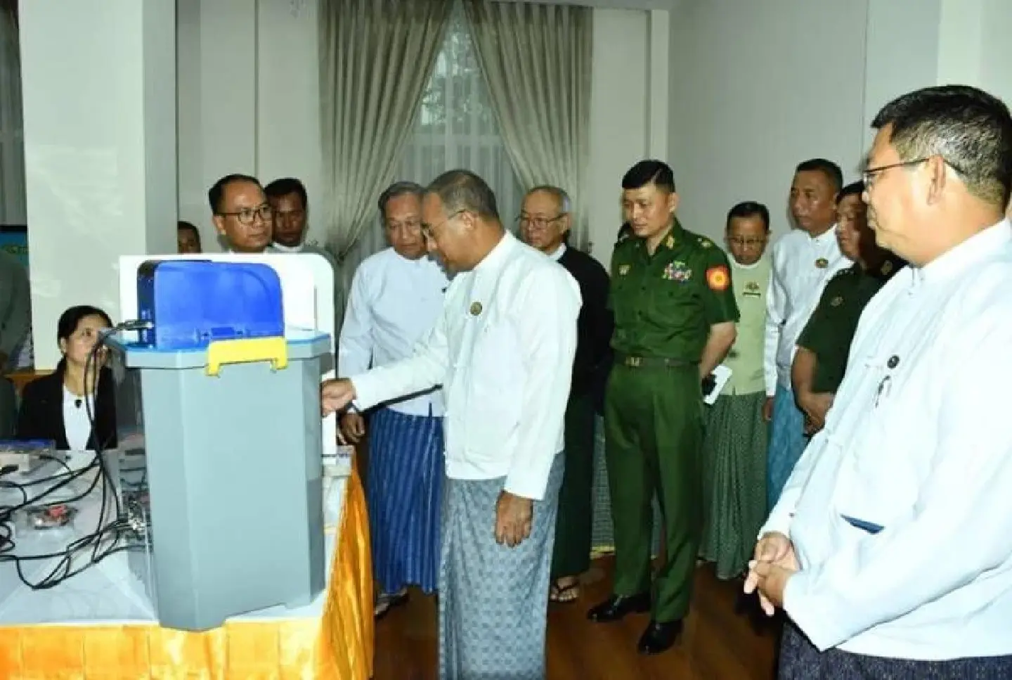 Myanmar electronic voting machine (MEVM) tested at Taunggyi Government Office Myanmar electronic voting machine (MEVM) tested at Taunggyi Government Office