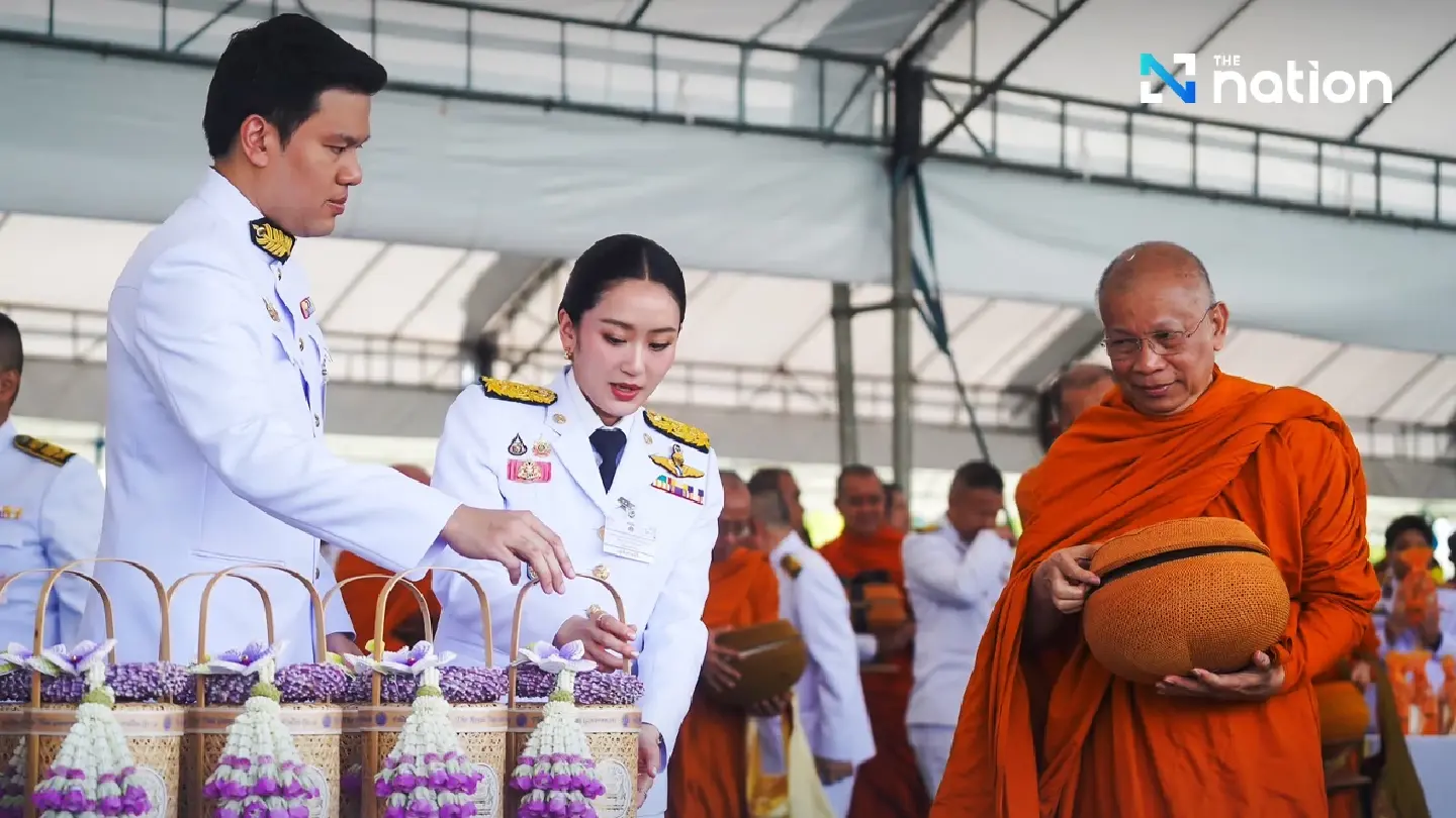 PM leads top officials in almsgiving on Her Majesty’s birthday PM leads top officials in almsgiving on Her Majesty’s birthday