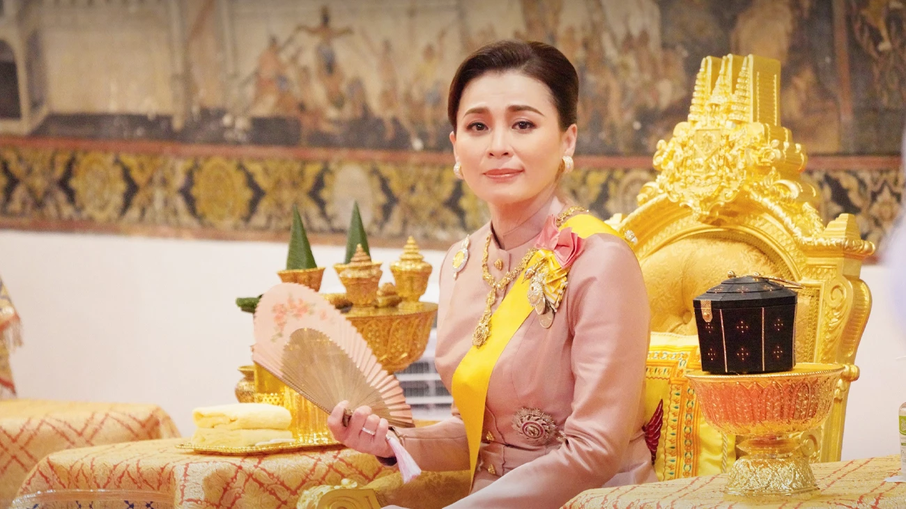 Royal biography of Her Majesty Queen Suthida