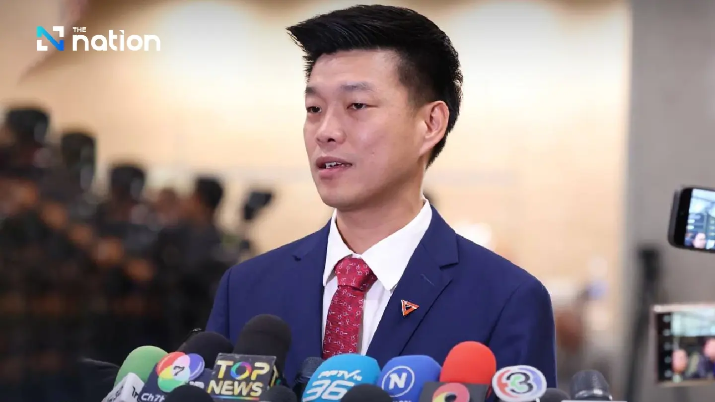 Opposition leader calls on PM to dissolve House over leaked conversation with Hun Sen