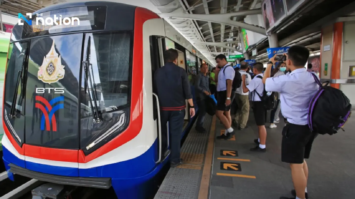 Cabinet reshuffle will not affect plan for 20-baht flat fare on electric trains: Suriya