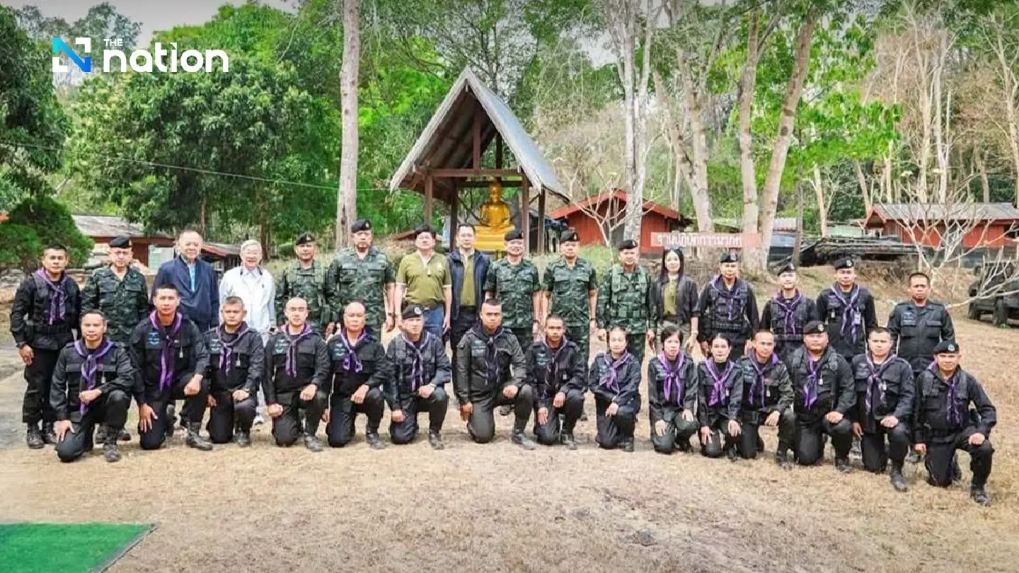Second Army Area chief visits border base in Ubon Ratchathani Second Army Area chief visits border base in Ubon Ratchathani