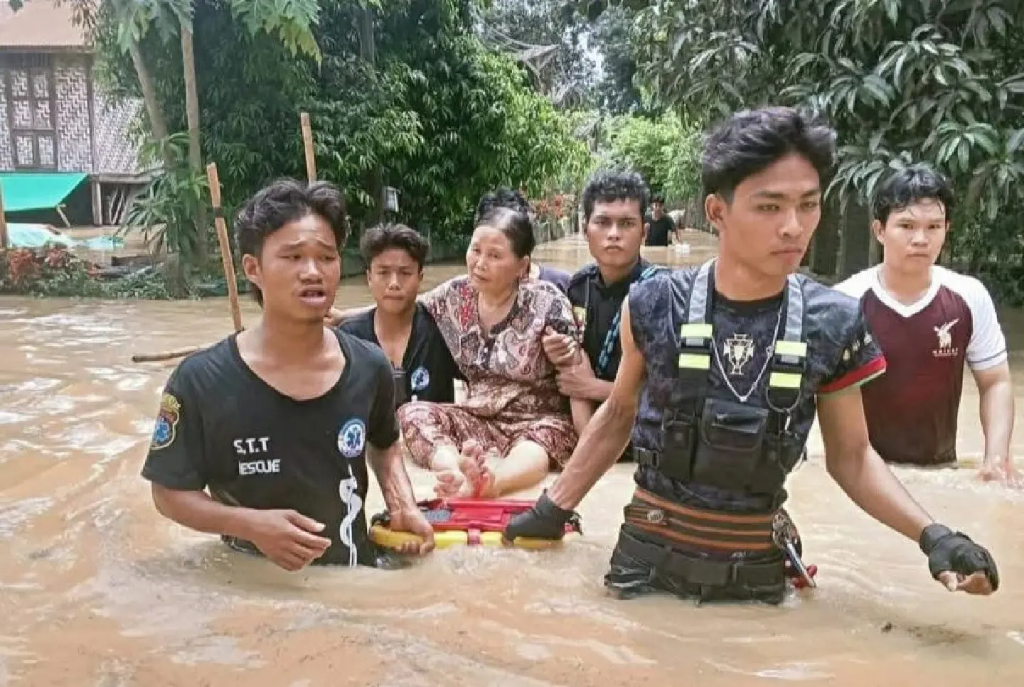Water levels of Ayeyawady, Chindwin, and Sittaung rivers may rise above danger levels Water levels of Ayeyawady, Chindwin, and Sittaung rivers may rise above danger levels