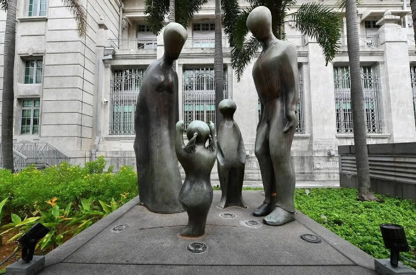 Woman in Singapore awarded only $1 a month in spousal support Woman in Singapore awarded only $1 a month in spousal support