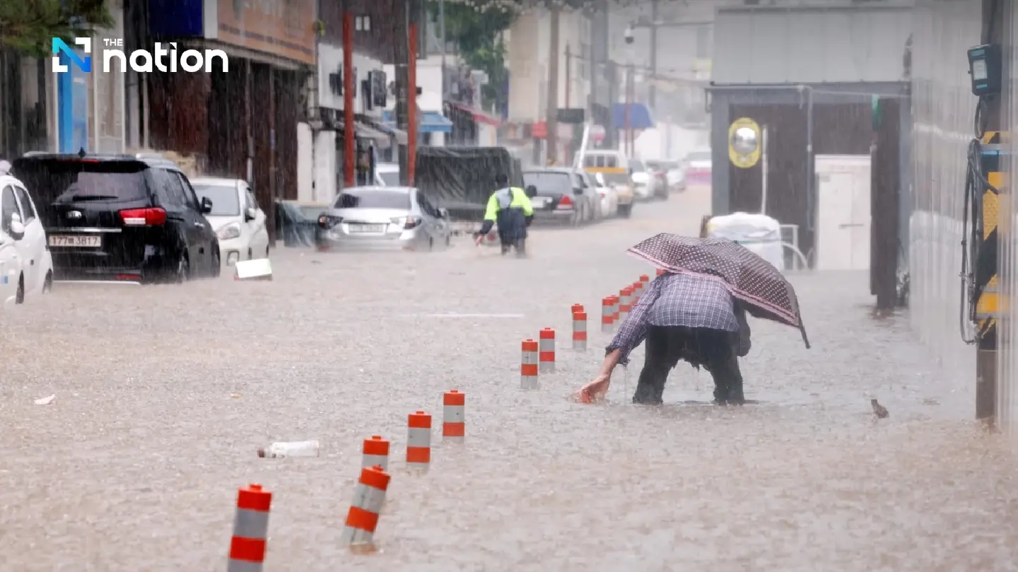 South Korea lashed by heavy rain, four dead, more than 1,000 evacuated South Korea lashed by heavy rain, four dead, more than 1,000 evacuated