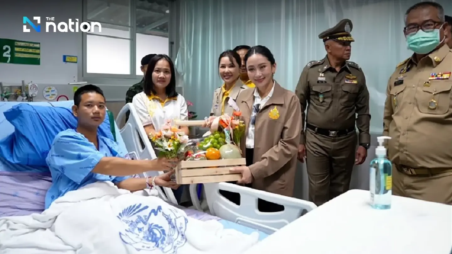 Thai PM Visits Landmine Victims, Pledges Full Support for Troops Thai PM Visits Landmine Victims, Pledges Full Support for Troops