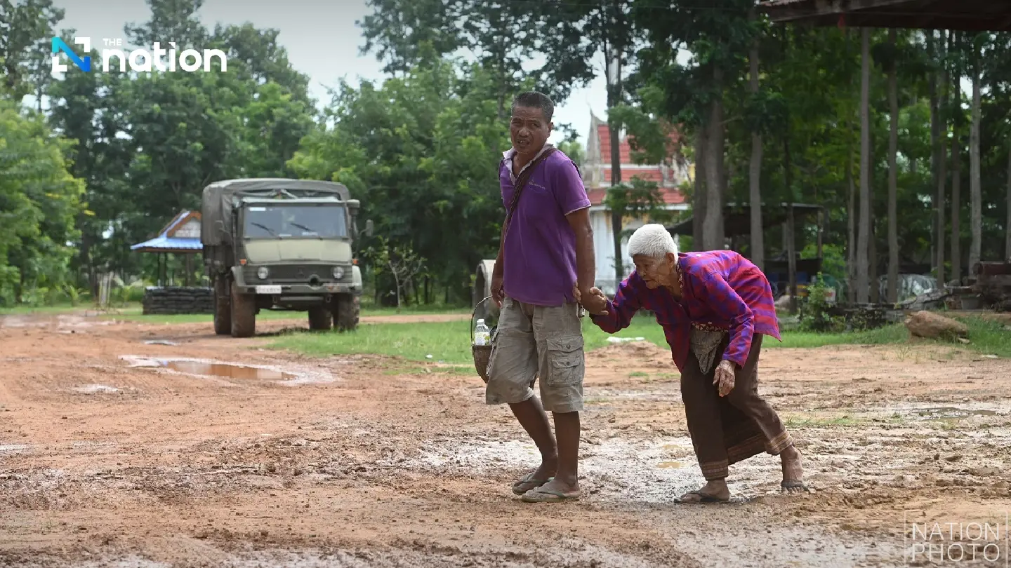 Four Cambodian-border provinces evacuate villagers Four Cambodian-border provinces evacuate villagers