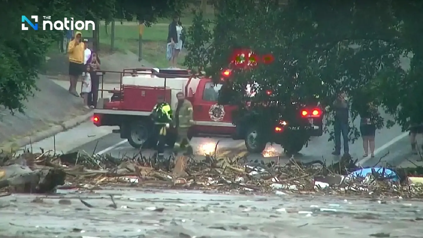 At least 13 dead in Texas flash flooding; 20-plus young campers missing At least 13 dead in Texas flash flooding; 20-plus young campers missing